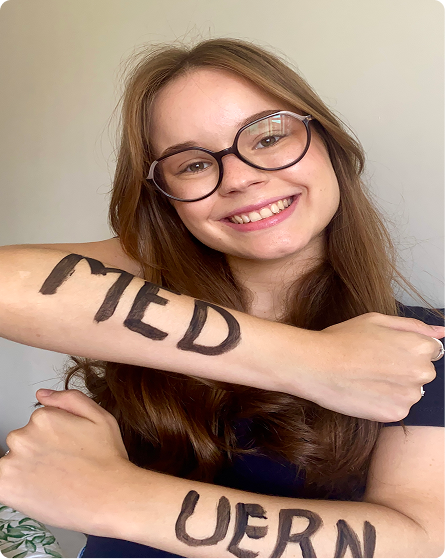 Estudante aprovada em Medicina UERN