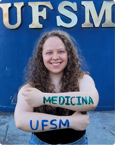 Estudante aprovada em Medicina na UFSM