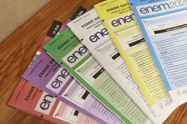 imagens das provas do enem em referência a data Enem 2026 divulgada, inscrições e prazo de isenção.