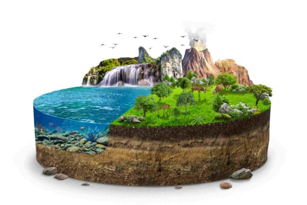 Biosfera representada pela interação entre ambientes terrestres e aquáticos, com vegetação, animais, solo, oceanos e vulcão em uma paisagem natural.